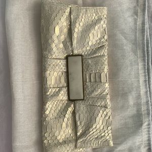 Clutch (great for a wedding). Worn once. Excellent condition.